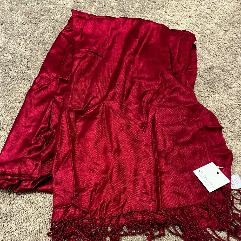 Liz Claiborne Scarf New with Tags in Burgundy!